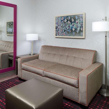 Home2 Suites By Hilton Orlando Airport Exterior foto